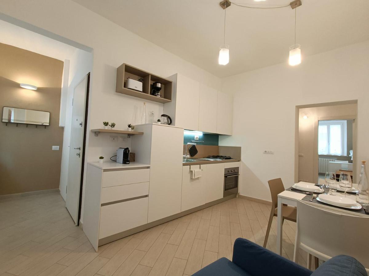 Firsthouse - Nel Centro Storico Con Parcheggio Gratuito Apartment Сиена Екстериор снимка